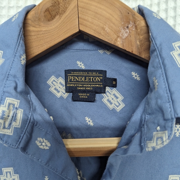 Pendleton Western button down shirt - Picture 3 of 3
